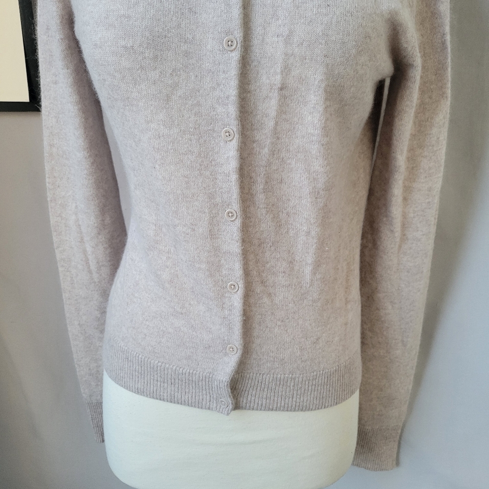 Garnet Hill Essential Cashmere Retro Cardigan Sweater Oatmeal Heather XS - Picture 5 of 14